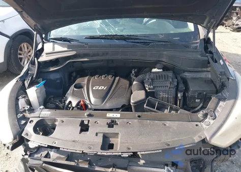 2015 Hyundai Santa Fe Sport 2.4L z USA, uszkodzony, nr VIN 5XYZTDLB9FG246485